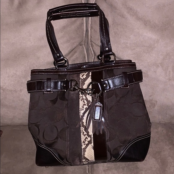 Coach Hampton Python Satchel. Serial # G06J-10264 - Picture 6 of 11